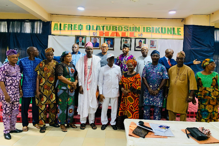 Oyo Teachers Hold Solemn Assembly, Pray for Peace, Security